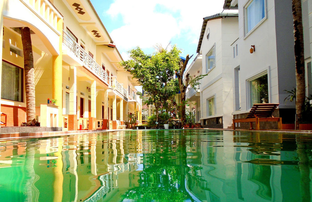 Oyo 614 Phu Quy Resort Exteriör bild
