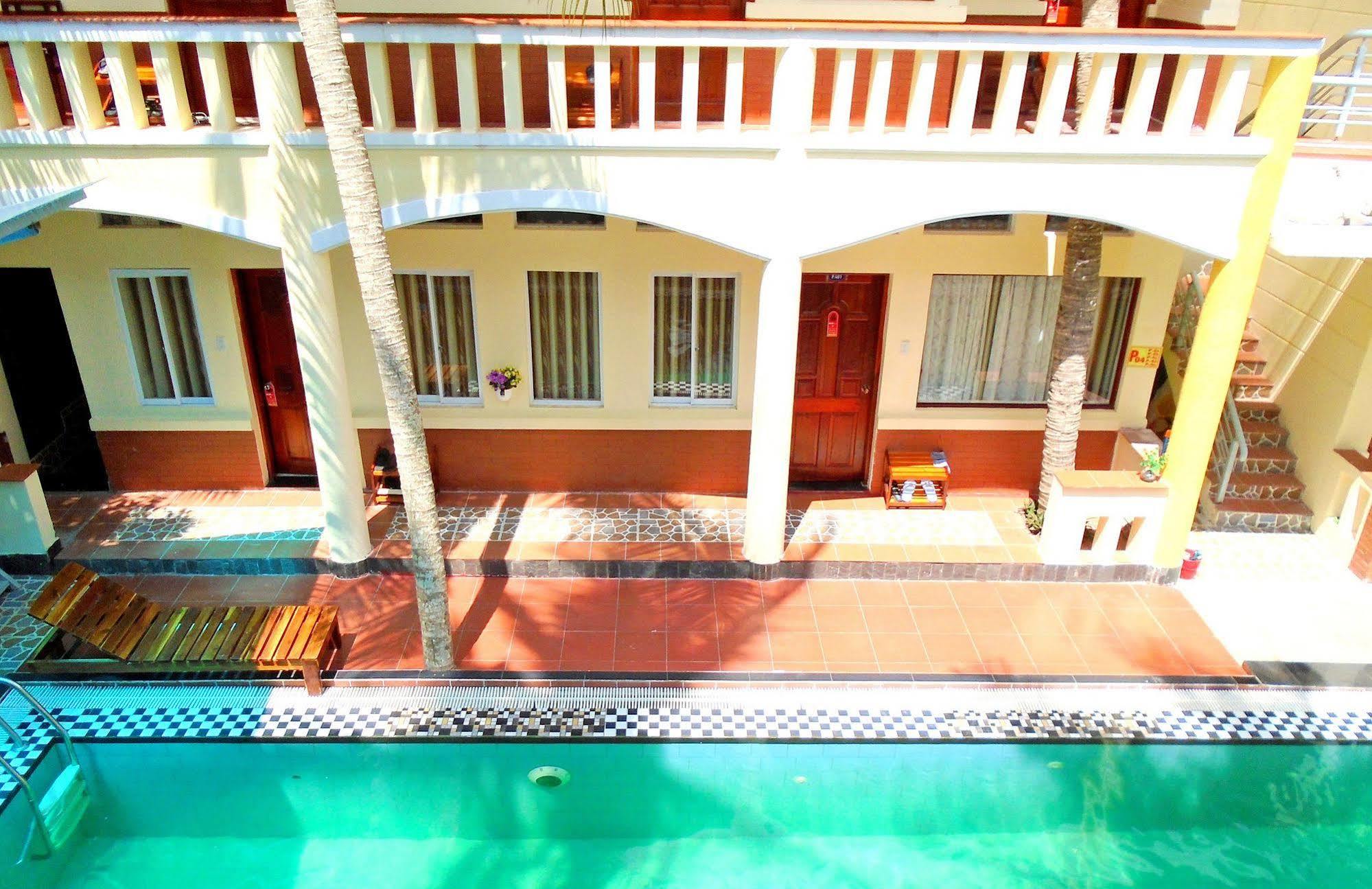 Oyo 614 Phu Quy Resort Exteriör bild